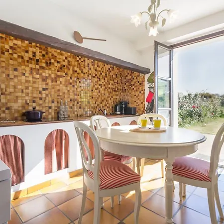 Chaumiere Typique En Briere Avec Cheminee, Wifi, Et Terrasse - Ideal Familles - Fr-1-306-1131 Nyaraló