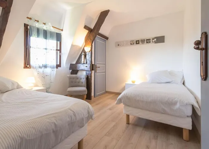 Chaumiere Typique En Briere Avec Cheminee, Wifi, Et Terrasse - Ideal Familles - Fr-1-306-1131 Semesterbostad *