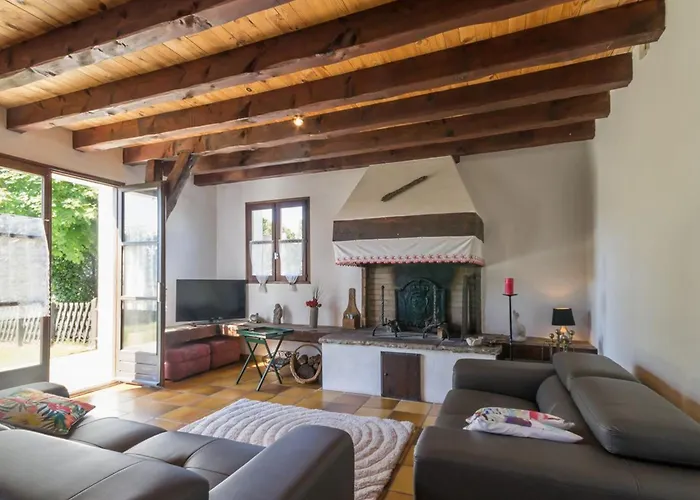 Chaumiere Typique En Briere Avec Cheminee, Wifi, Et Terrasse - Ideal Familles - Fr-1-306-1131 Semesterbostad Saint-Joachim